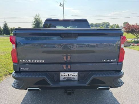 Used 2019 Chevrolet Silverado 1500 Custom Trail Boss w/ Custom Convenience Package AWD/4WD image 5