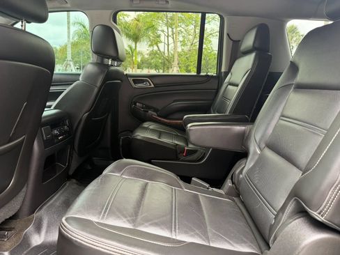 Used 2015 GMC Yukon XL Denali w/ Premium Package RWD image 19