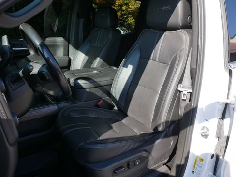 Used 2021 Chevrolet Silverado 1500 High Country w/ Technology Package image 36