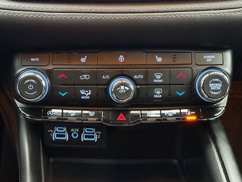 Used 2022 Dodge Durango GT image 24