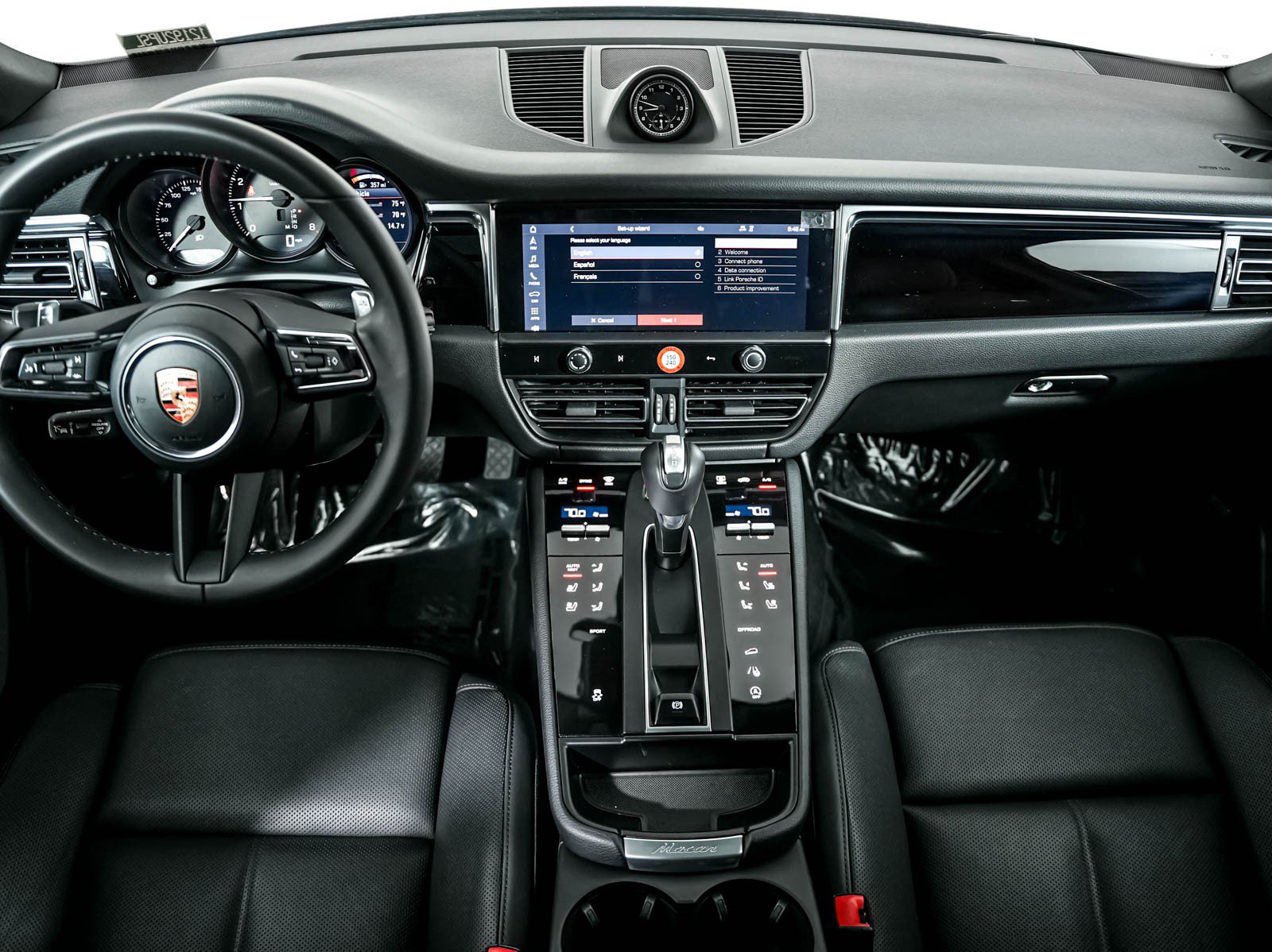 Used 2026 Porsche Macan AWD/4WD image 15