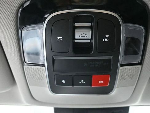 Used 2022 Hyundai Sonata Limited image 24