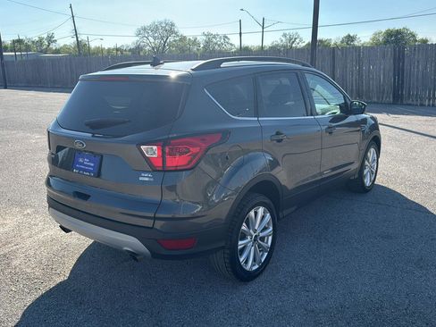 Used 2019 Ford Escape SEL image 7