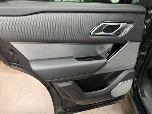 Used 2022 Land Rover Range Rover Velar R-Dynamic S AWD/4WD image 15