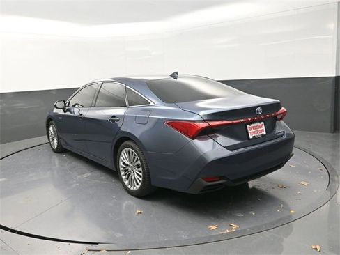Used 2021 Toyota Avalon Limited w/ Advanced Safety Package image 5