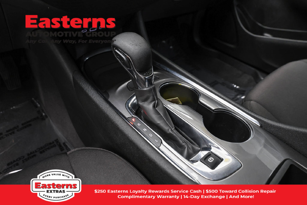 Used 2023 Chevrolet Malibu LT FWD image 14