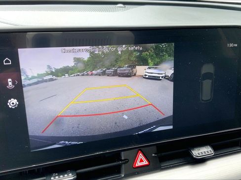 Used 2024 Kia Sportage EX FWD image 22
