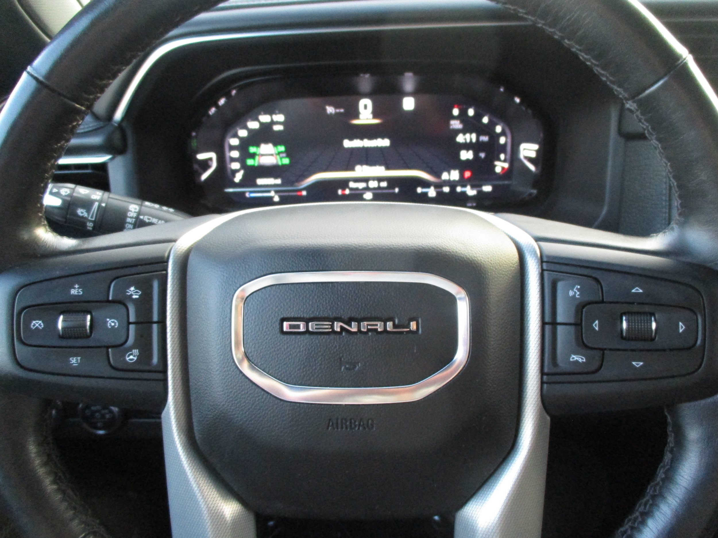 Used 2022 GMC Yukon XL Denali w/ Max Trailering Package AWD/4WD image 15