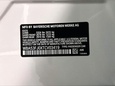 Certified 2026 BMW 530i xDrive w/ Premium Package AWD/4WD image 34