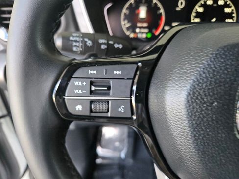 Certified 2025 Honda Pilot EX-L image 24