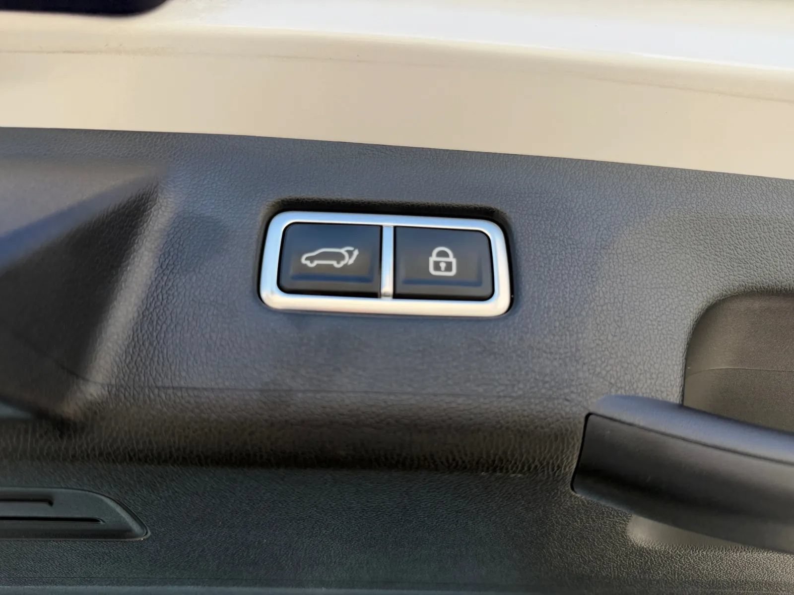 Used 2022 Kia Sorento SX AWD/4WD image 28