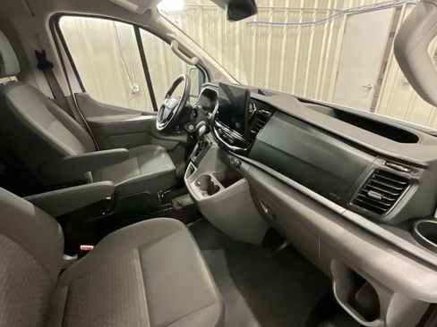 Used 2023 Ford Transit 350 XLT image 12