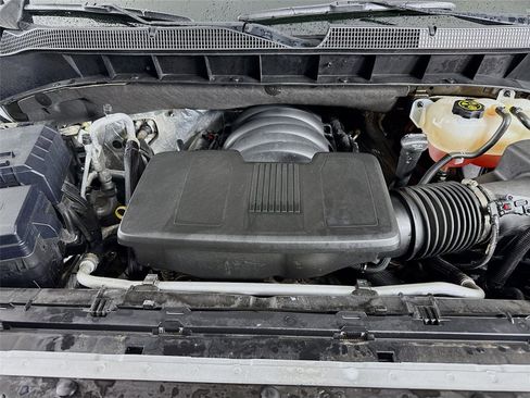 Used 2020 Chevrolet Silverado 1500 LTZ image 32