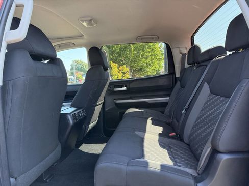Used 2018 Toyota Tundra SR5 image 6