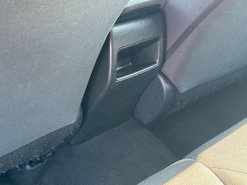 Used 2022 Toyota Corolla LE FWD image 38