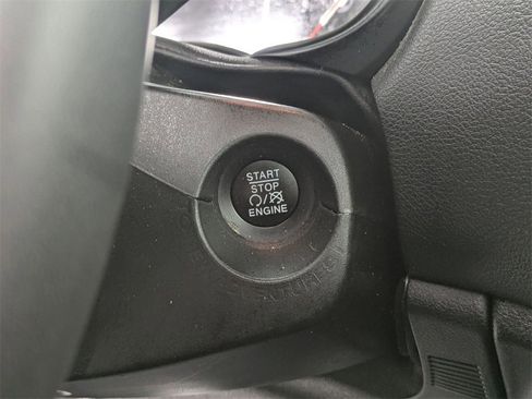 Used 2021 Jeep Renegade Latitude w/ Sun & Sound Group image 20