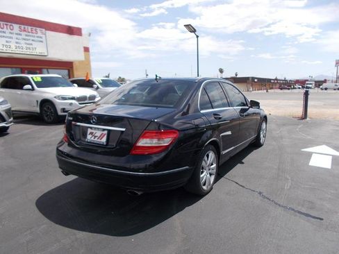 Used 2011 Mercedes-Benz C 300 Luxury image 7