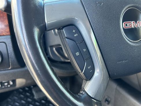 Used 2011 GMC Sierra 3500 SLT w/ SLT Convenience Package image 23