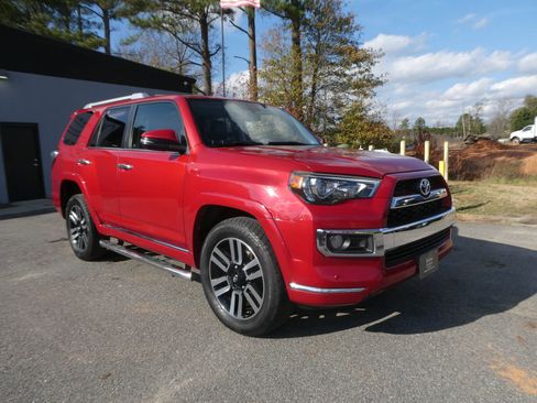 Used 2014 Toyota 4Runner Limited image 3