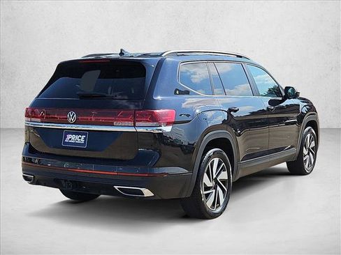 Used 2025 Volkswagen Atlas SE FWD image 5