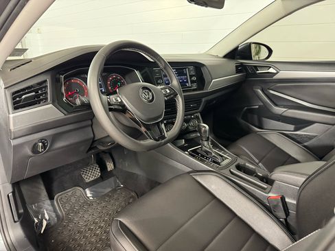 Used 2021 Volkswagen Jetta SE image 11