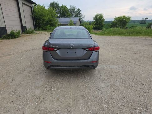 Used 2024 Nissan Sentra SV FWD image 6