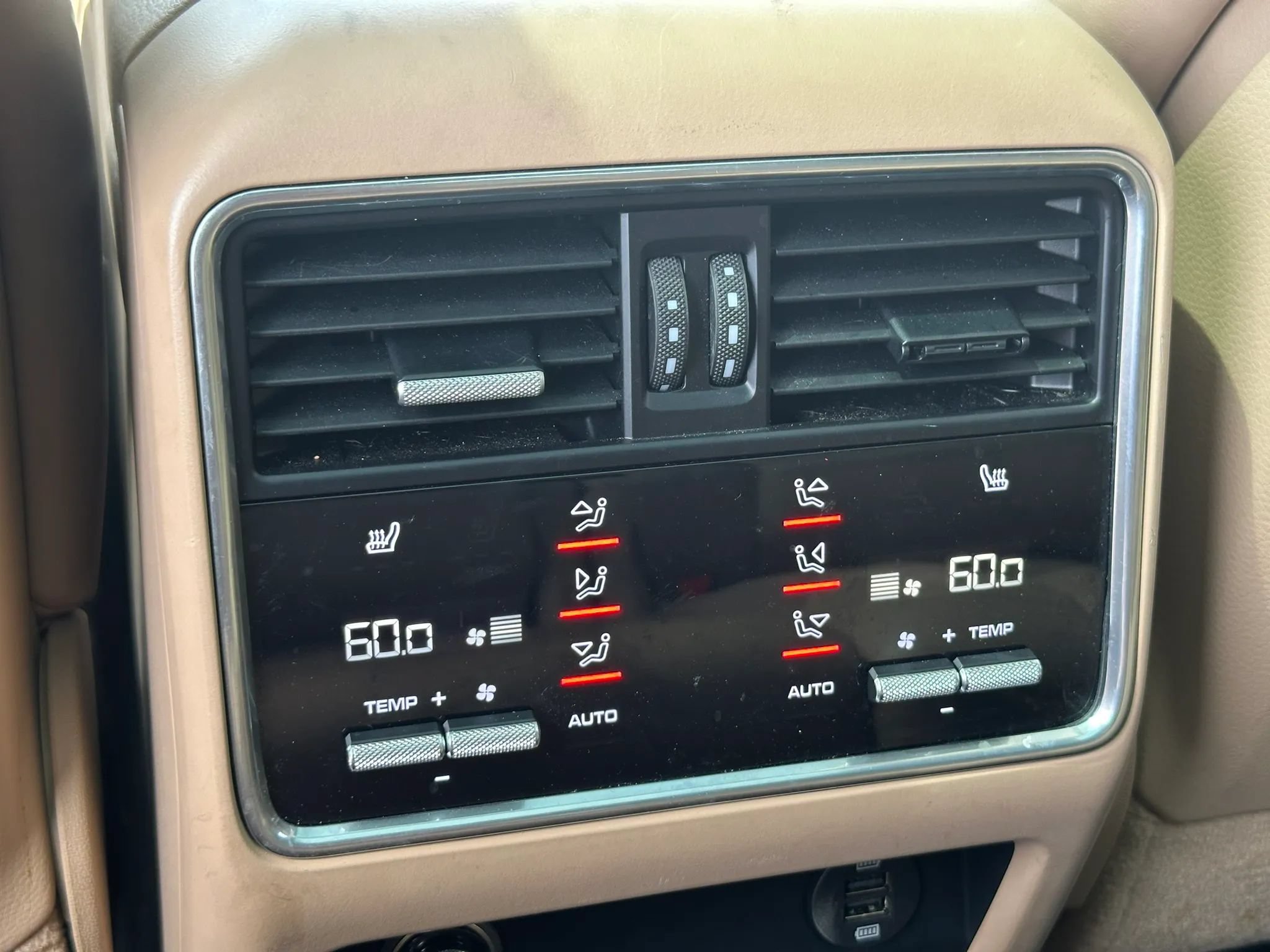 Used 2019 Porsche Cayenne AWD/4WD image 31