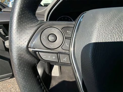 Used 2021 Toyota Avalon XSE image 22