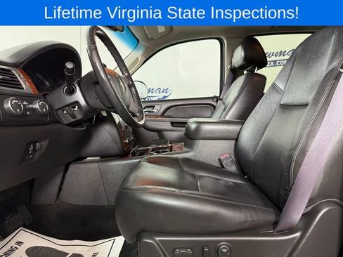 Used 2012 Chevrolet Avalanche LTZ AWD/4WD image 13