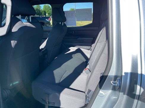 Certified 2025 Toyota Tacoma SR AWD/4WD image 13