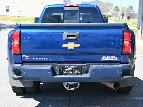 Used 2019 Chevrolet Silverado 3500 High Country w/ Duramax Plus Package image 3