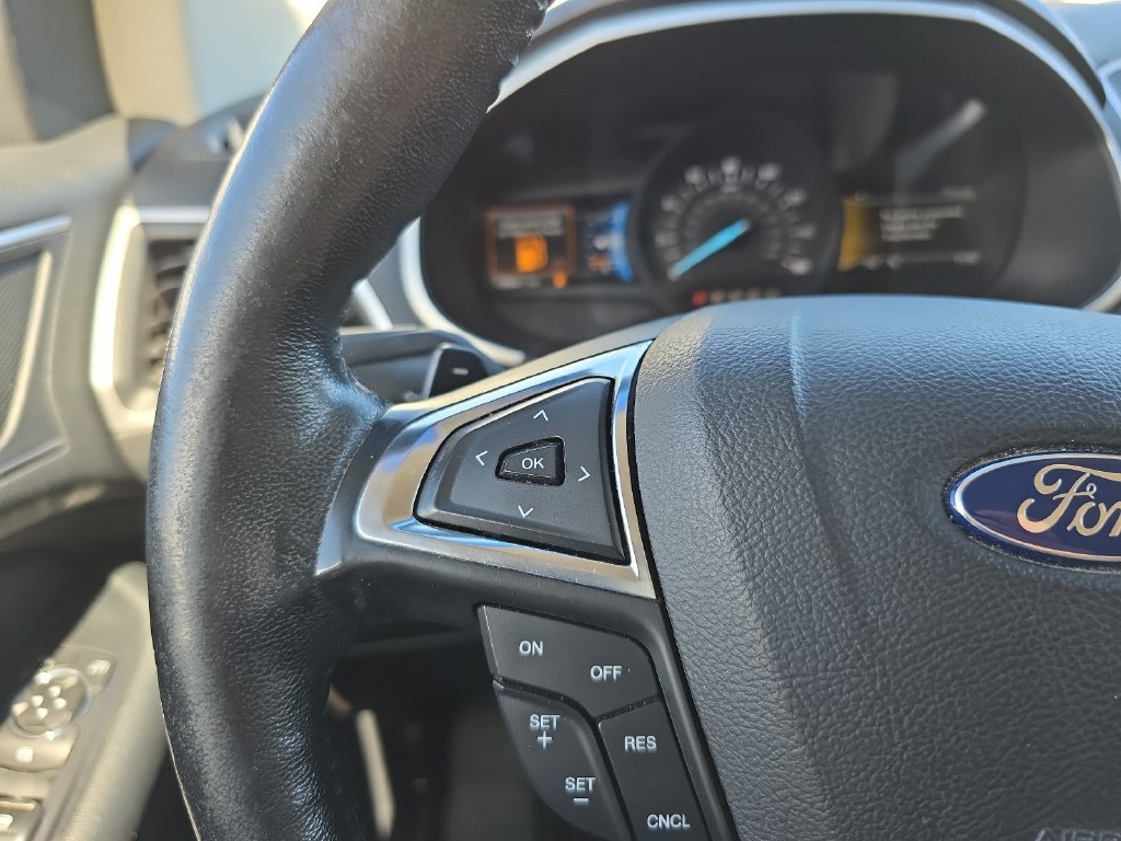 Used 2017 Ford Edge SEL w/ Equipment Group 201A AWD/4WD image 14