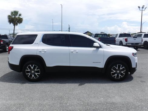 Used 2022 GMC Acadia SLE w/ LPO, Floor Liner Package FWD image 3