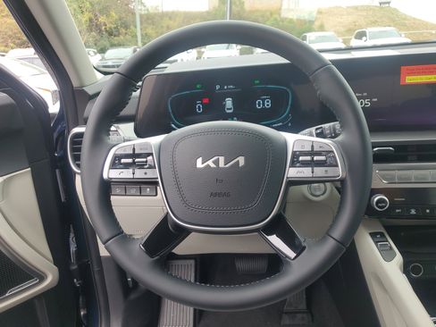 New 2025 Kia Telluride S image 27