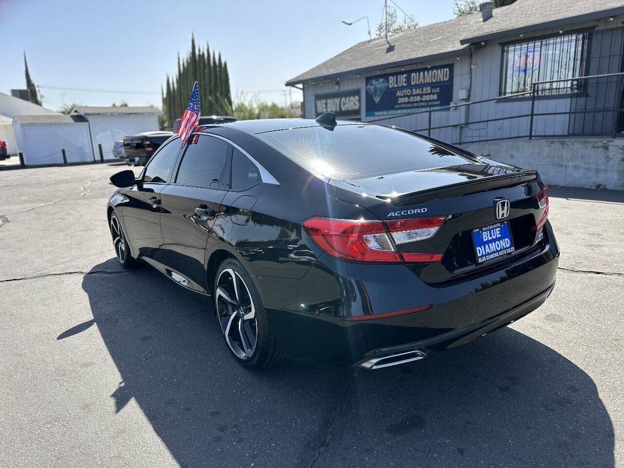 Used 2022 Honda Accord Sport image 4