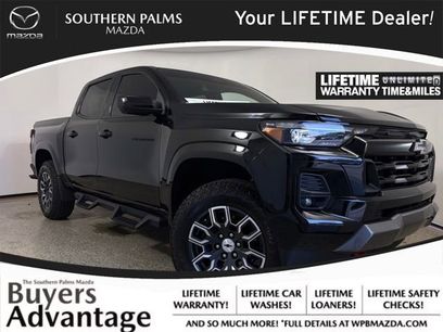 Used 2024 Chevrolet Colorado Z71 w/ Z71 Convenience Package 2
