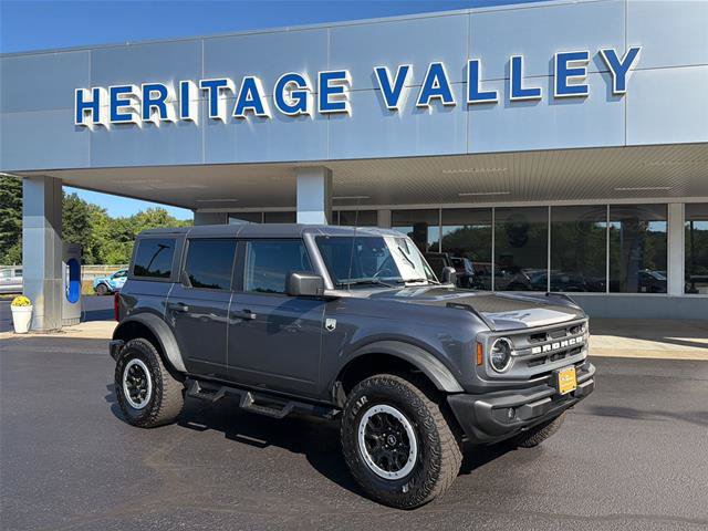 Certified 2023 Ford Bronco Big Bend w/ Sasquatch Package AWD/4WD image 1