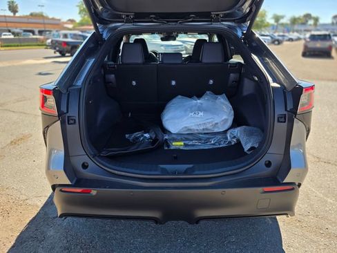 New 2026 Subaru Solterra Limited image 9