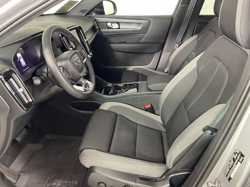 Used 2023 Volvo XC40 Recharge Core w/ Protection Package Premier AWD/4WD image 2