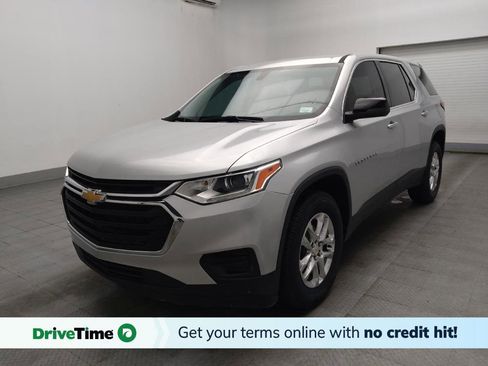 Used 2021 Chevrolet Traverse LS FWD image 1