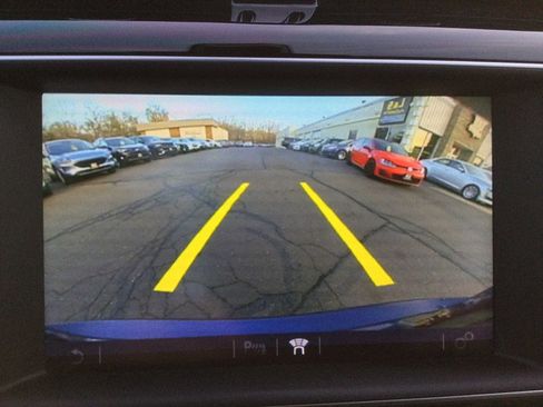 Used 2018 Jaguar XE R-Sport image 12