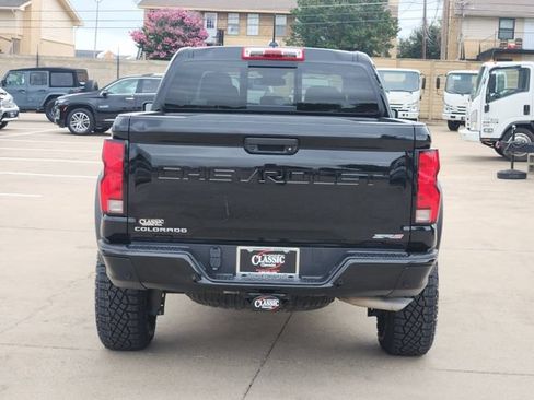 Used 2025 Chevrolet Colorado ZR2 AWD/4WD image 14