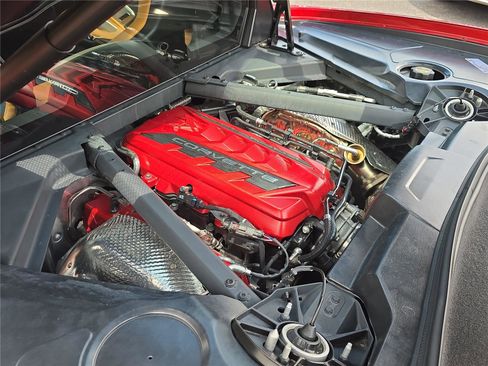 Used 2024 Chevrolet Corvette Stingray Preferred Cpe w/ Z51 Performance Package RWD image 26