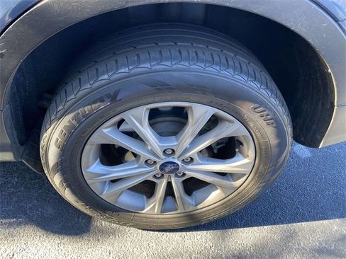 Used 2018 Ford Escape SEL image 10