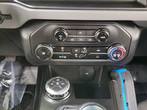 Used 2023 Ford Bronco Black Diamond image 45