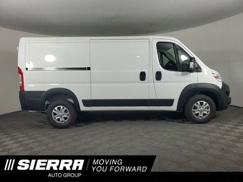 Used 2024 RAM ProMaster 2500 w/ Quick Order Package 22G SLT image 1
