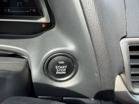 Used 2017 MAZDA MAZDA3 Touring FWD image 48