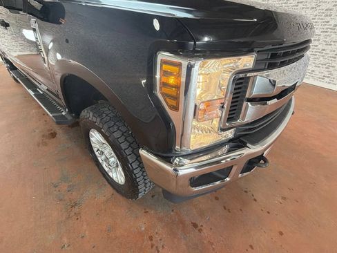 Used 2019 Ford F250 XLT w/ XLT Value Package AWD/4WD image 9