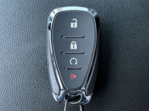 Used 2025 Chevrolet Trax LT image 22