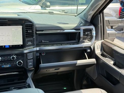 Used 2026 Ford F250 Lariat w/ Black Appearance Package AWD/4WD image 31